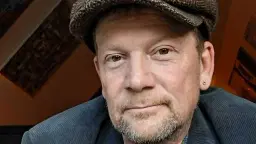 Robert Spring Ehlers - GAVEN I KRISEN