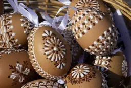 VELIKONOCE NA HRADĚ