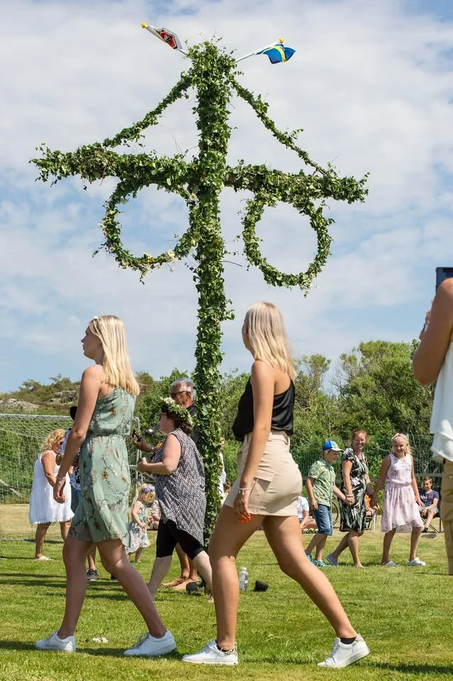 Funktionär Midsommar på Liljekonvaljeholmen 2026