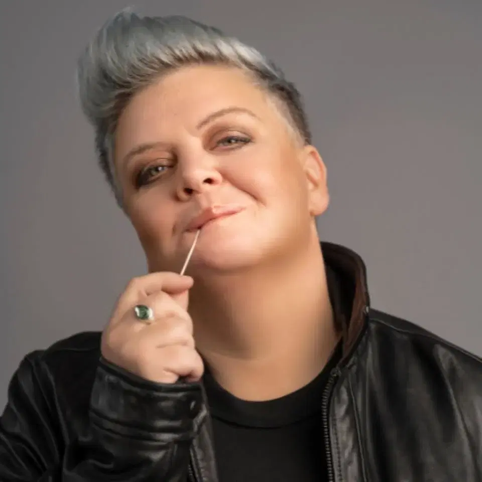 Susie McCabe: Best Behaviour