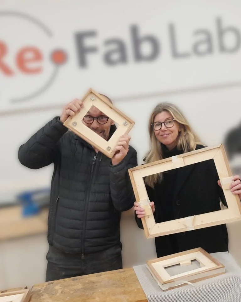 **Build your own picture frame from saved wood material**
