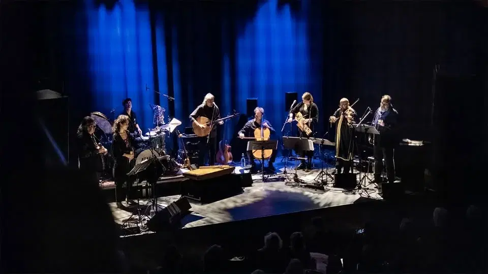 Garden of Silence | Neither You Nor I | Victoriateatern