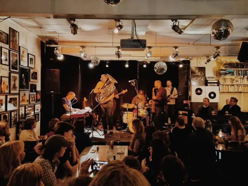 IMPRO JAM MED FANCY THE BAND