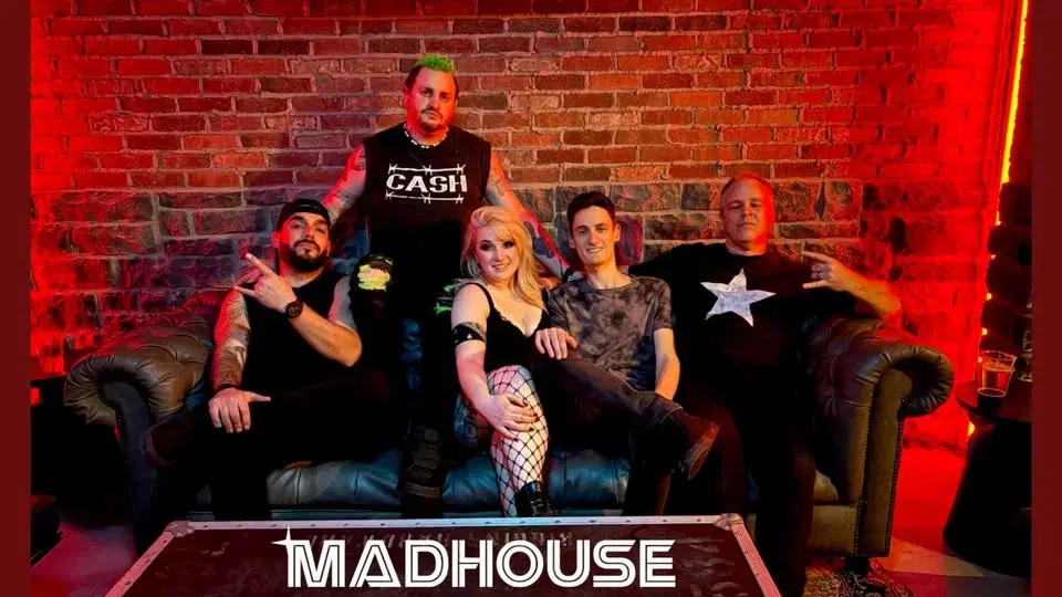 Madhouse I The Stonebridge Restaurant