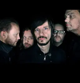 ROCKFICKAN PRESENTERAR STOLT SATOR OCH GATUPLAN 🎸🎙️✨