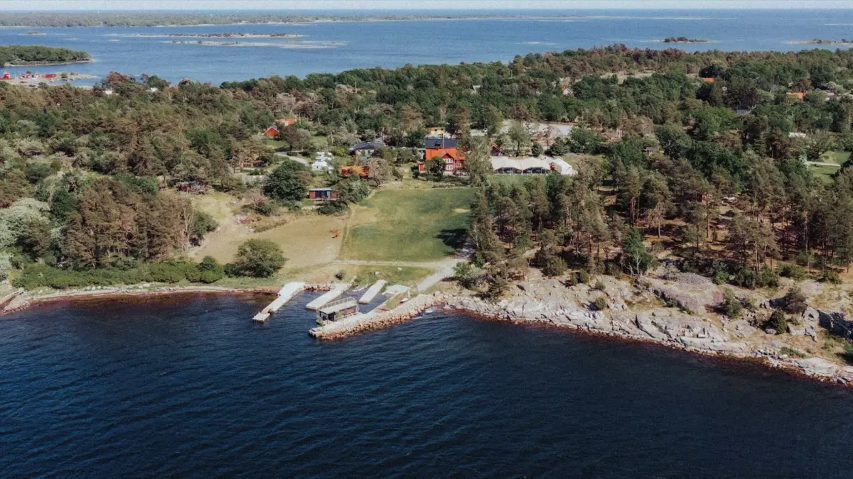Oskar Appelqvist & Linus Norda gör Sommarens Sista Kräftskiva - Sensommarkvällar på Ytterön