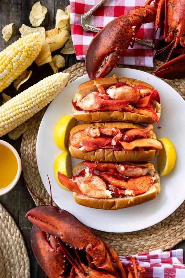Cousins Maine Lobster 🦞at Zucker Hillside Hospital(On campus: Lowenstein Building)