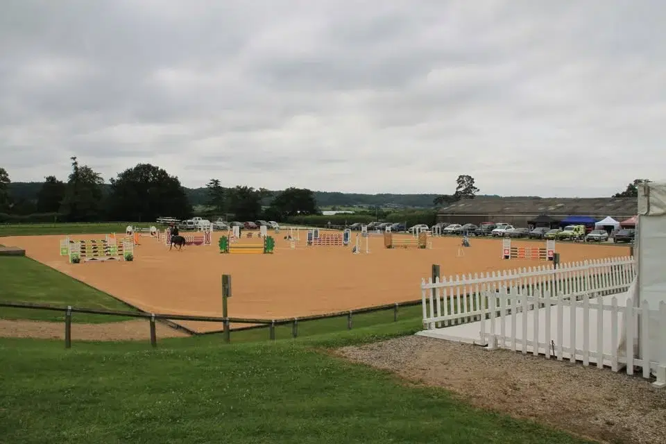 Field House Outdoor Unaffiliated Show Jumping