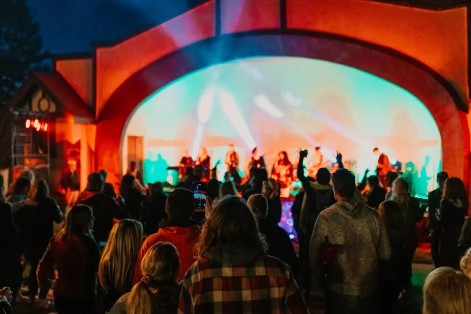 Stratford Live Music & Food