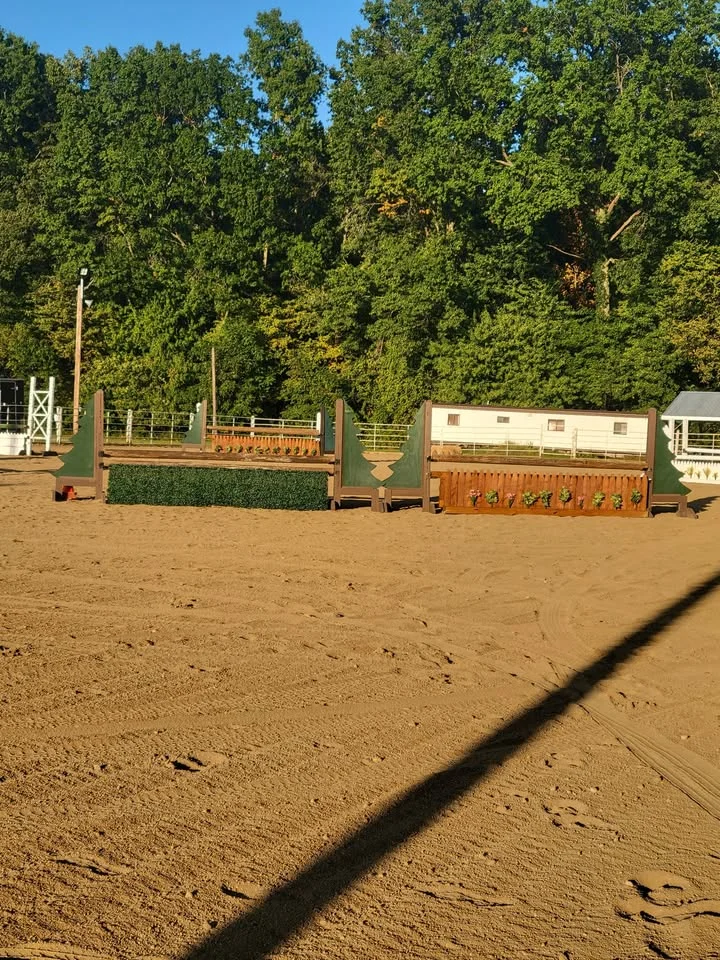 Jump Into The Show Season Hunter/Jumper Schooling Show
