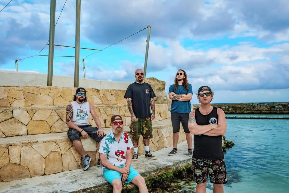 Bumpin Uglies - The Pyrle