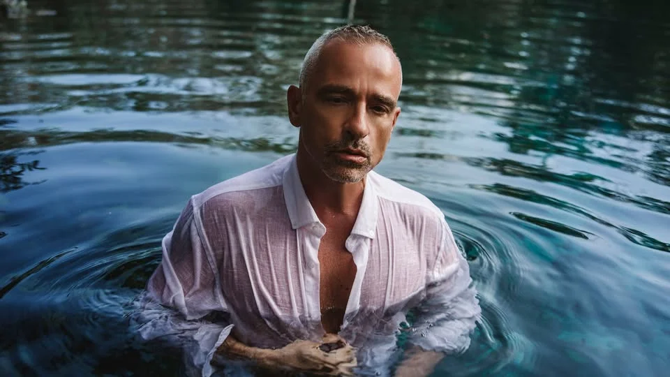 Eros Ramazzotti - UNA HISTORIA IMPORTANTE