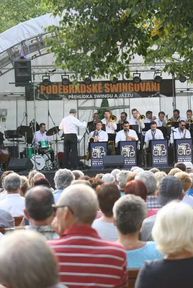 15. Poděbradské swingování