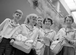 70 év alatt a Föld körül