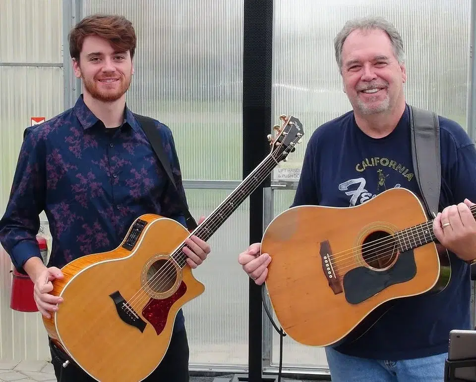 Wood 'N' Strings - Hotel Bethlehem