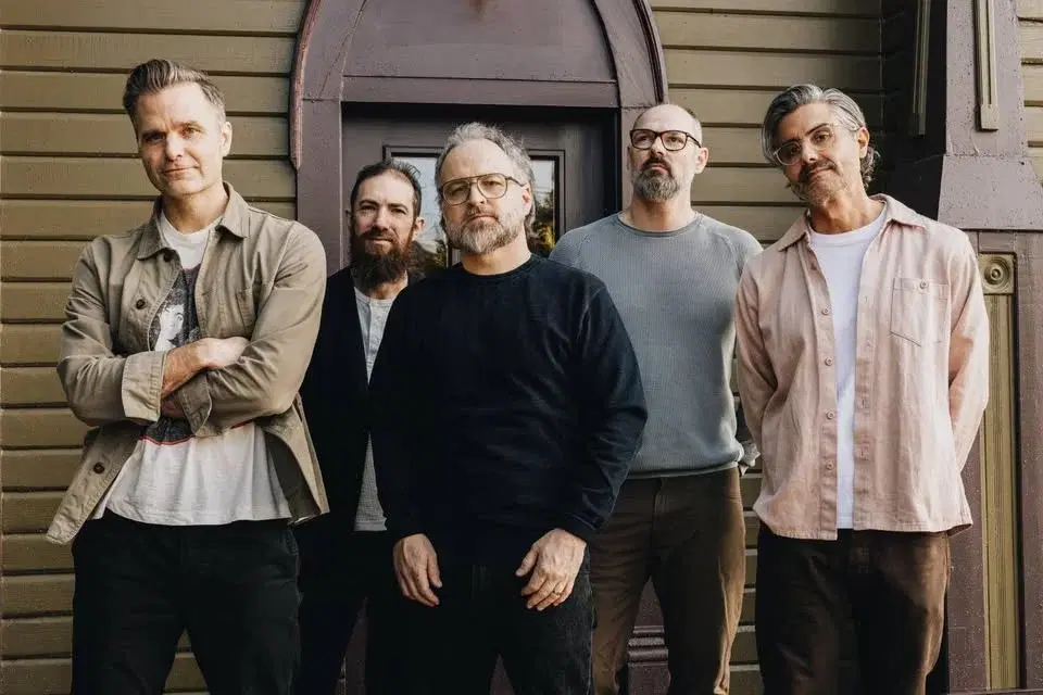 Death Cab for Cutie opened by Nation of Language