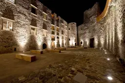 NOČNÍ PROHLÍDKY HRADU/PALÁC ŽIJE ČICHEM