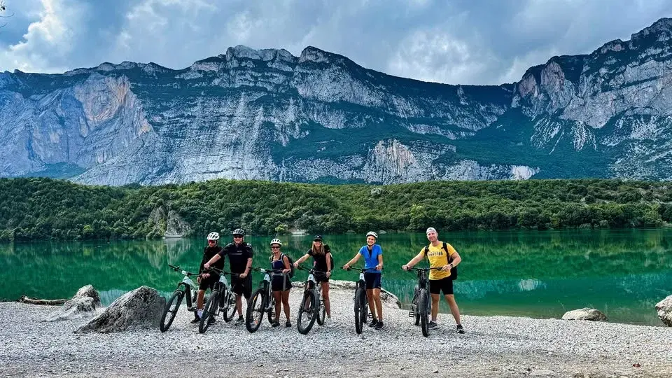 E-Mountain Bike-kal a Garda-tó lenyűgöző ösvényein - Kerékpártúra