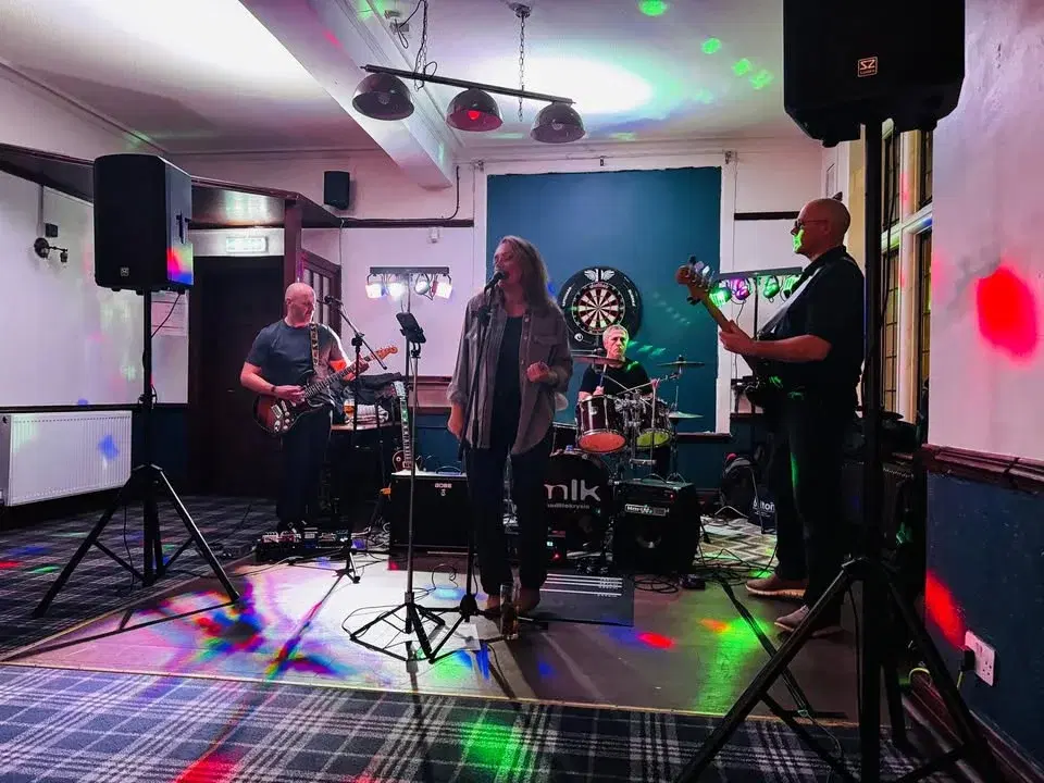 MadLifeKrysis Live at The Belstead Arms