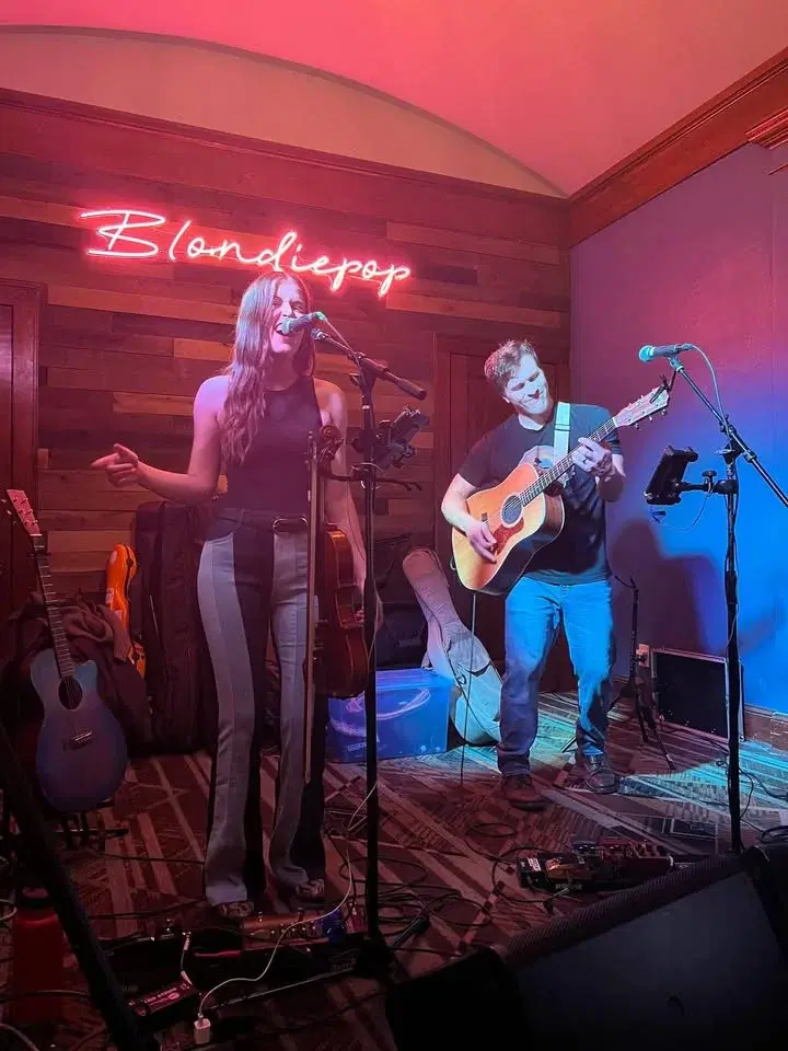 Live music w/ FM Rodeo Duo @ BLONDIEPOP