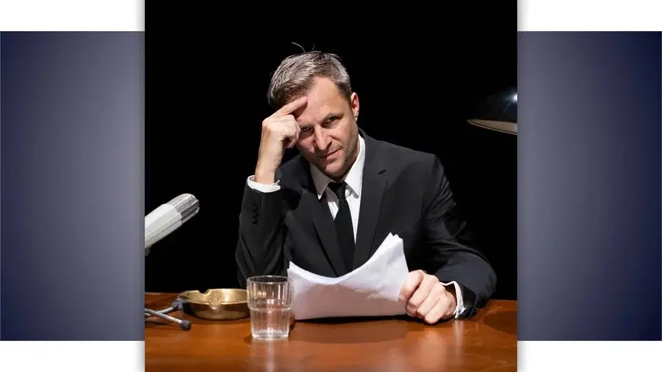 DER PROZESS mit Philipp Hochmair