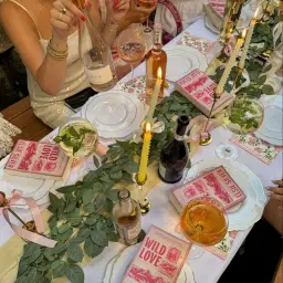 Candid Book Club 📚🤍