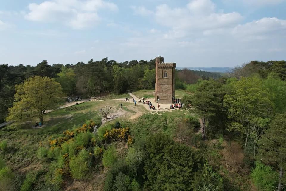 TOUGH HIKE 21km Challenge - Surrey 2 Peaks 640M ASCENT