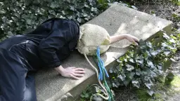 SOV MIN SORG - KUNSTFORESTILLING