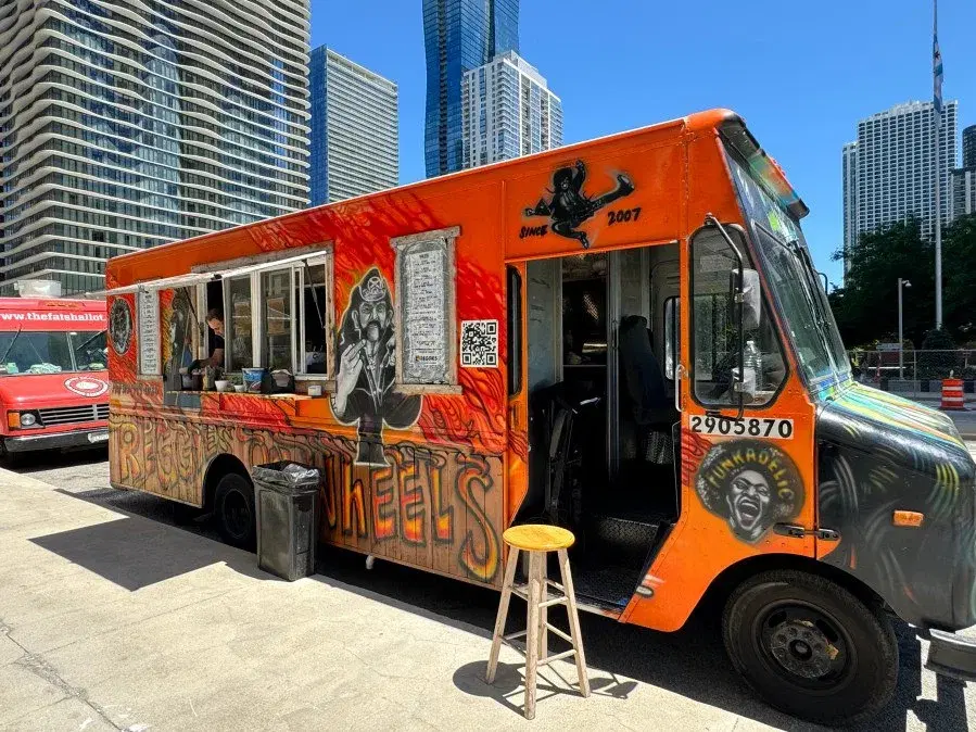 Zlot Foodtruckow w Noc Muzeów