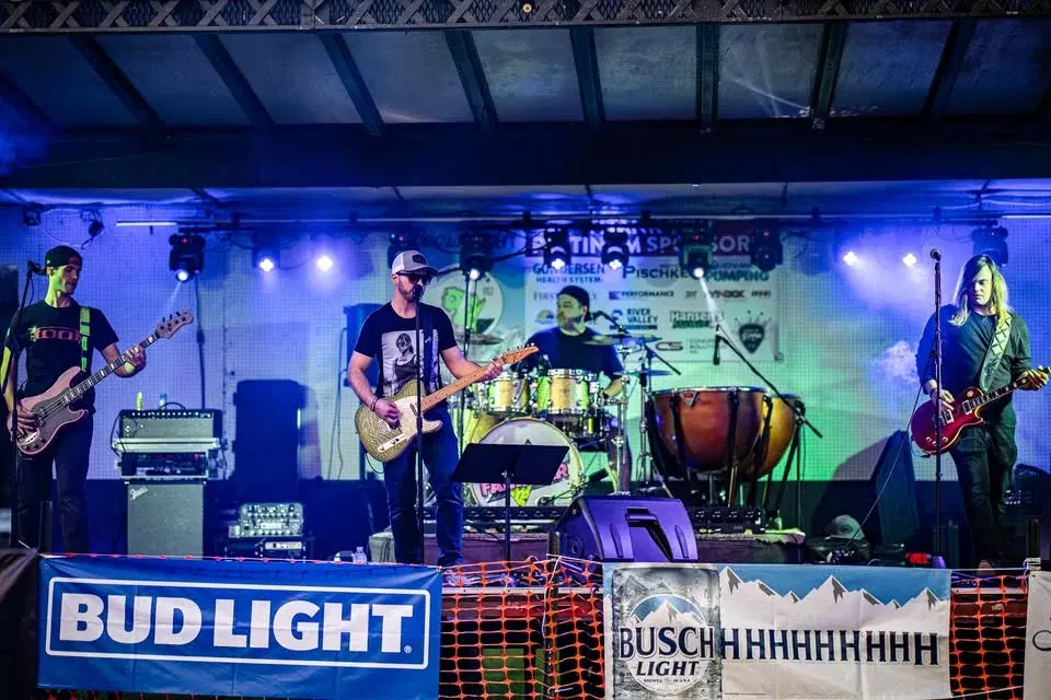 Something Familiar Live at Moxie’s