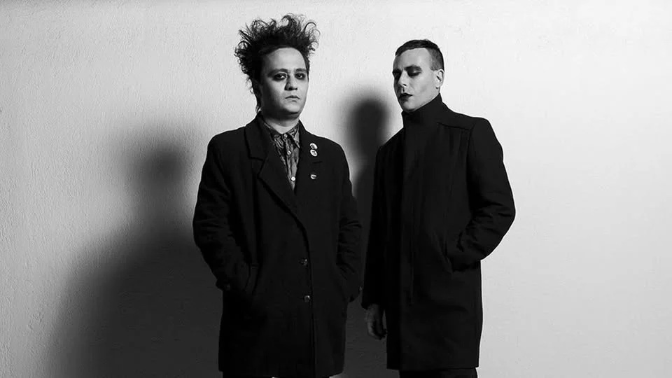 đđ: She Past Away + ACTORS