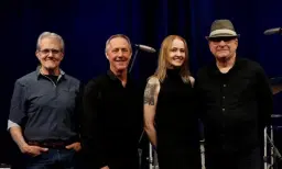 The Chain LIVE in the FrontRoom at WCUW !