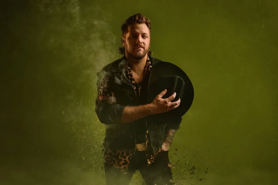 Matt Lang - Ain't That Bad