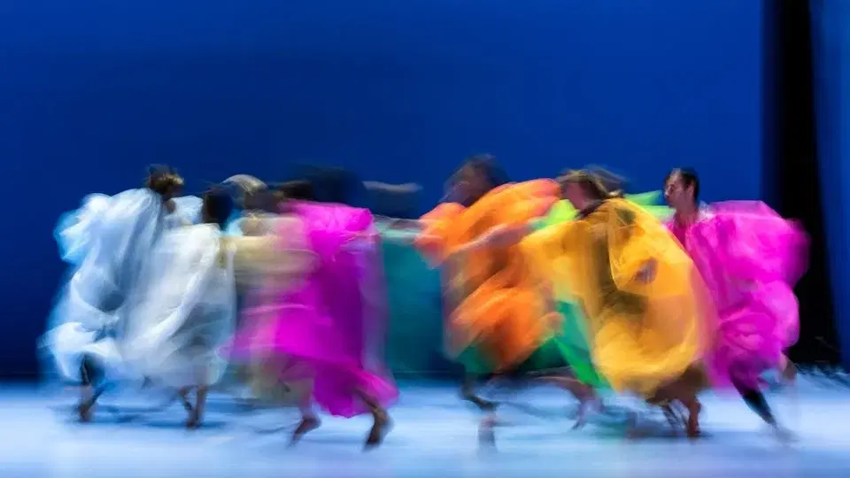 Out of the Blue - SYNTOLKAD