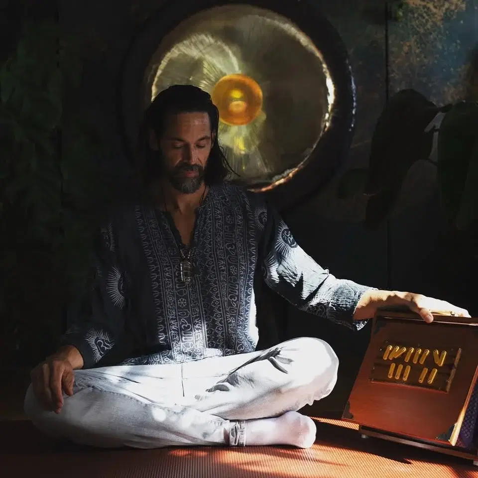 Sound Journey- The Voices of the Ancients med Mikael Lejon Bonett