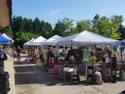 Reclaimed Artisans Inc. Outdoor Market