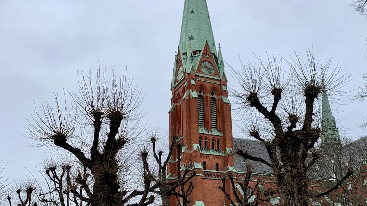På åsens topp - en vandring runt Johannes kyrka