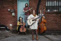 Redd & The Paper Flowers