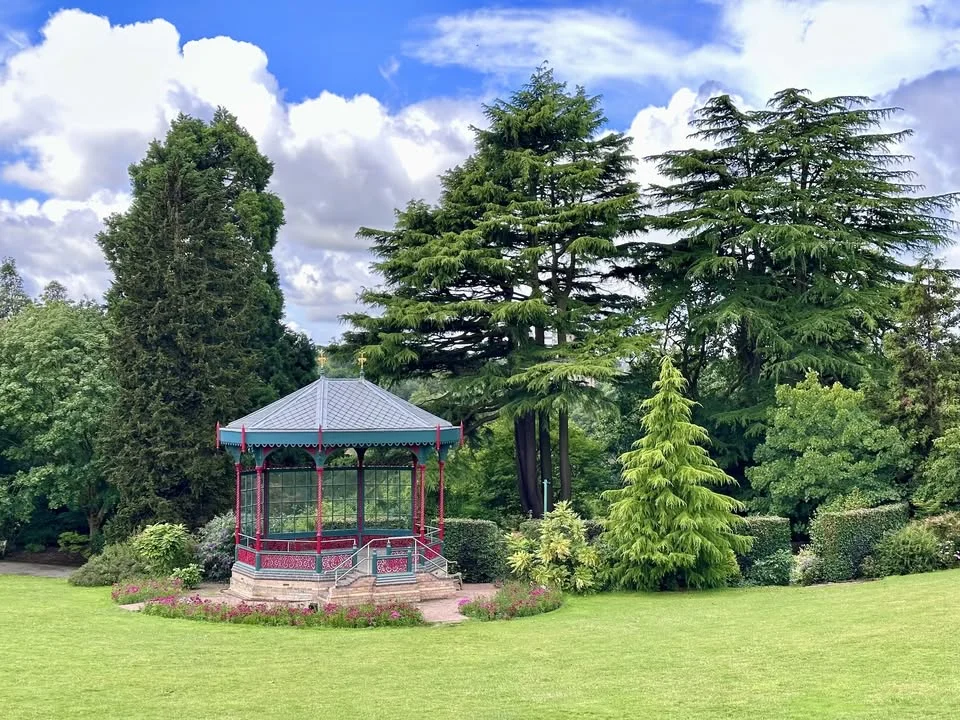 80s Silent Disco at Birmingham Botanical Gardens - SIGN UP NOW!