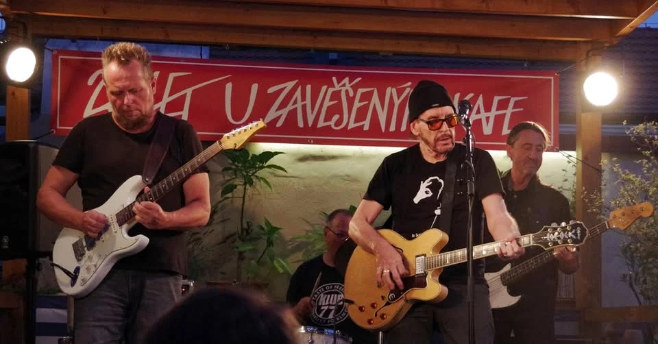 Phil Shoenfelt & Southern Cross – U zavěšenýho kafe, Praha (CZ)