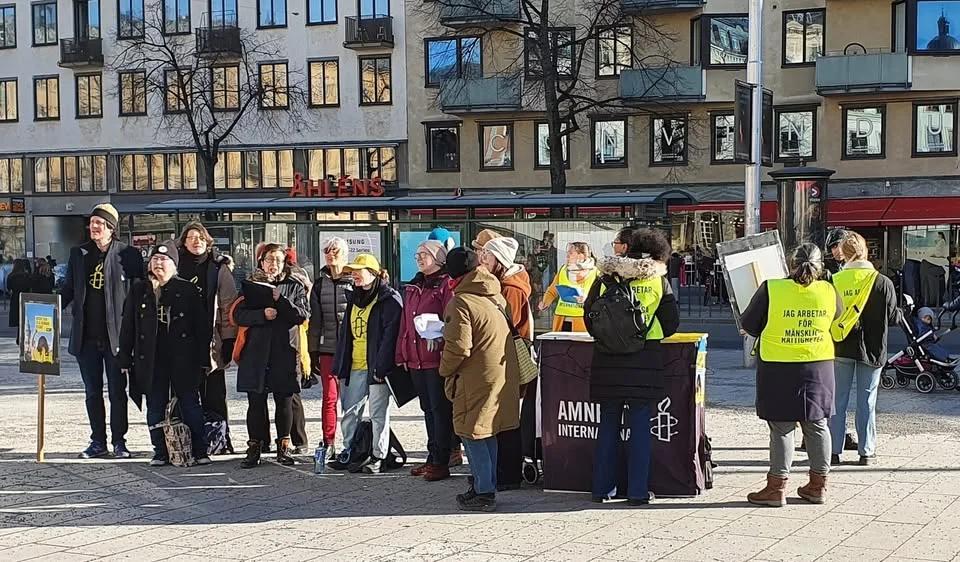 Sjung för mĂ€nskliga rĂ€ttigheter â gĂ„ med i Amnestykören Prova pĂ„ 21 augusti