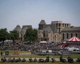 Party at the Pen Show East