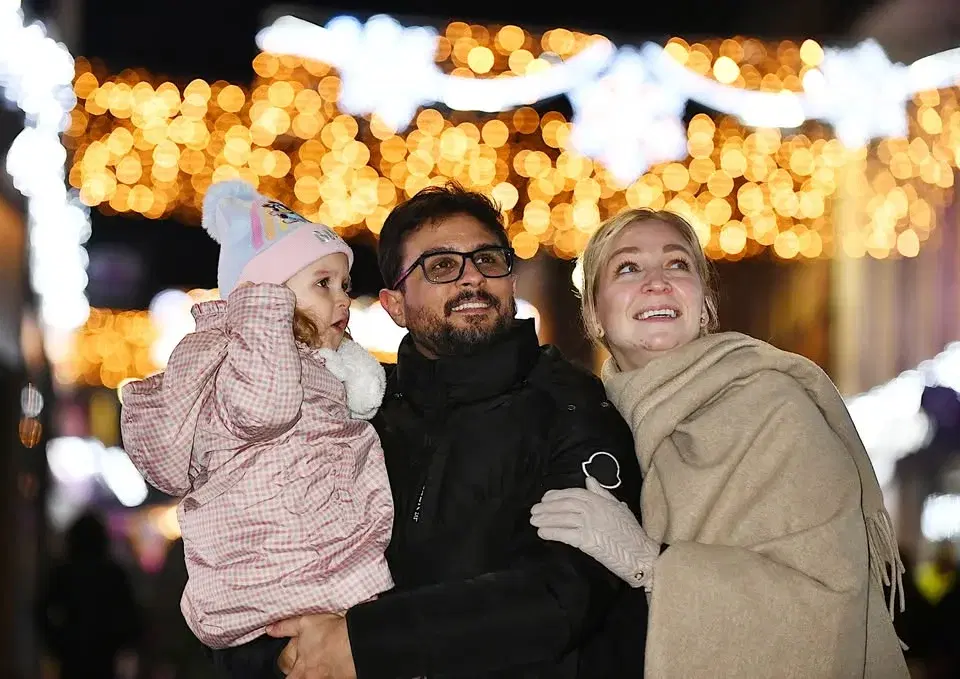 Hinckley Christmas Light Switch On (Friday only) and Tin Hat Fair