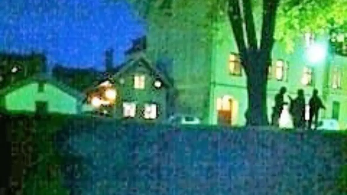 Farliga rackare och elaka spöken - en mörkervandring i Kalmar