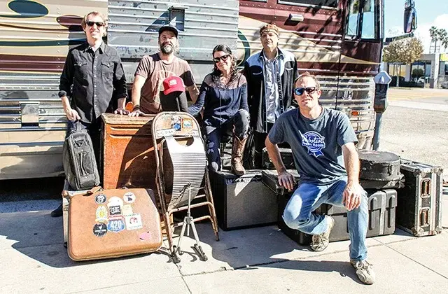 Donna the Buffalo - American Roots Music