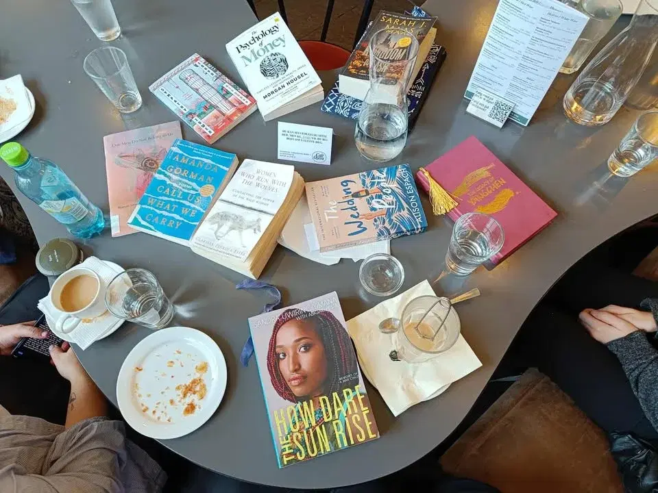 FMV Coffee & Read - Casual reading meet-up âđ