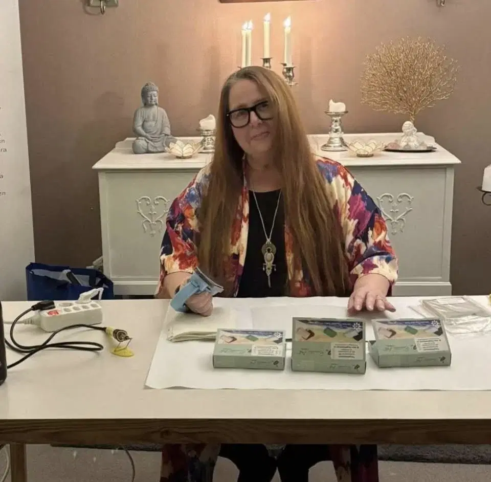 HELÉNE MÅLAR DIN SJÄLSBILD