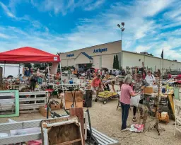 Oshkosh Spring Flea Market