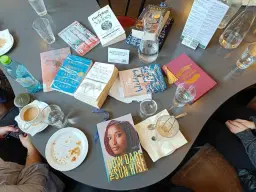 FMV Coffee & Read - Casual reading meet-up âđ