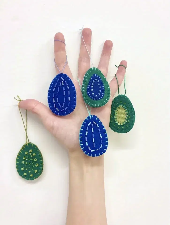 Brodera med pärlor- till påsk med Maja Stjärna